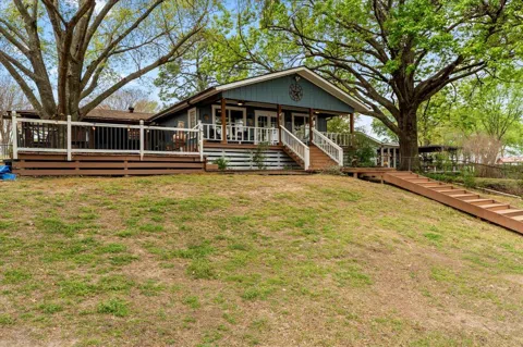 112 Henderson Harbor Circle