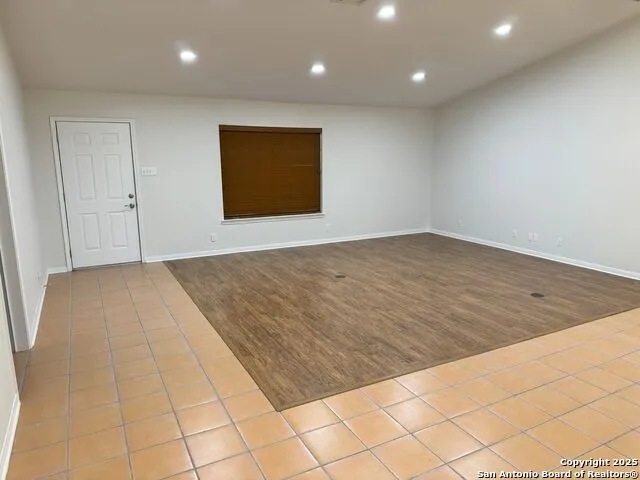136 Lakeview Trace Three Rivers, TX 78071