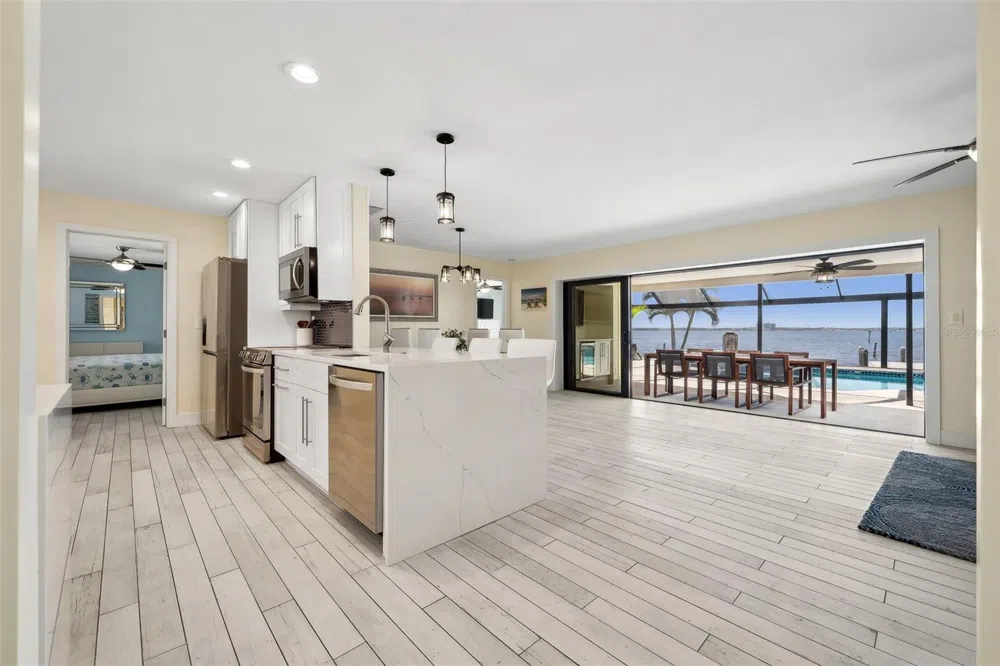 1600 EDITH ESPLANADE Cape Coral, FL 33904