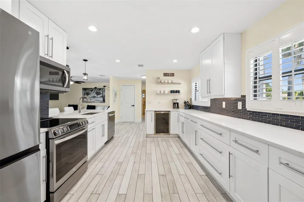 1600 EDITH ESPLANADE Cape Coral, FL 33904