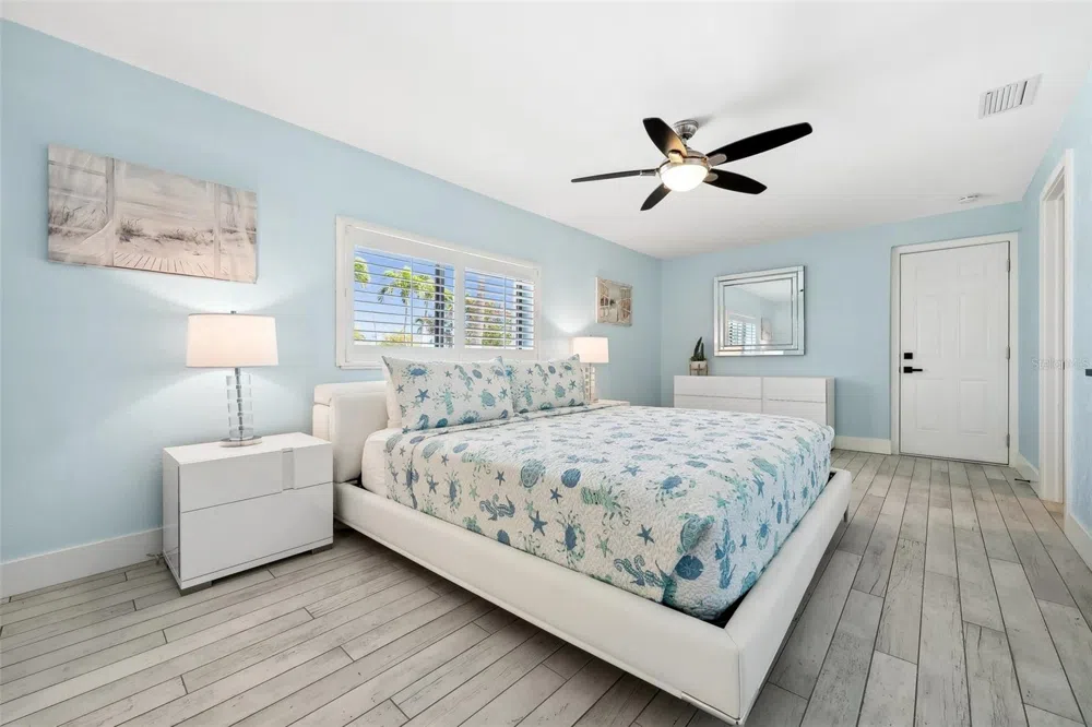 1600 EDITH ESPLANADE Cape Coral, FL 33904