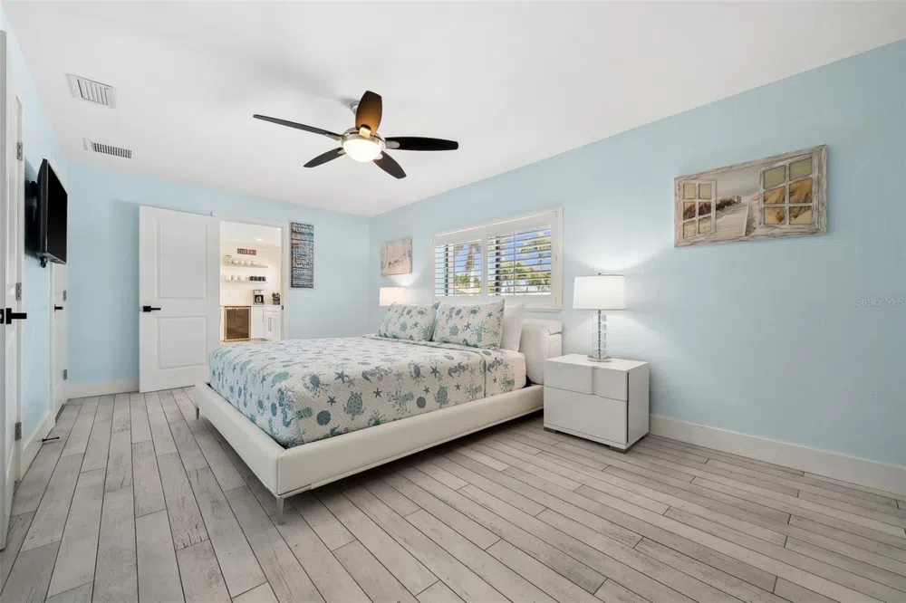 1600 EDITH ESPLANADE Cape Coral, FL 33904