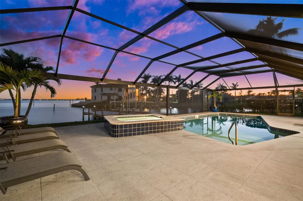 1600 EDITH ESPLANADE Cape Coral, FL 33904