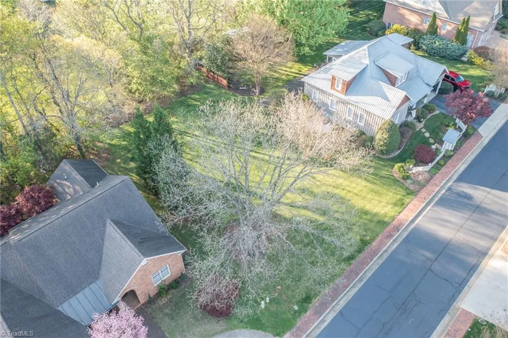 110 Town Lot Drive Pfafftown, NC 27040