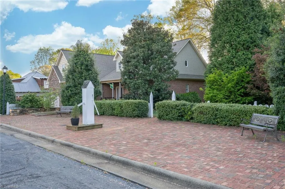 110 Town Lot Drive Pfafftown, NC 27040