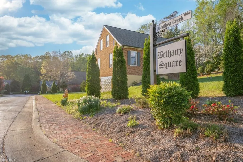 110 Town Lot Drive Pfafftown, NC 27040