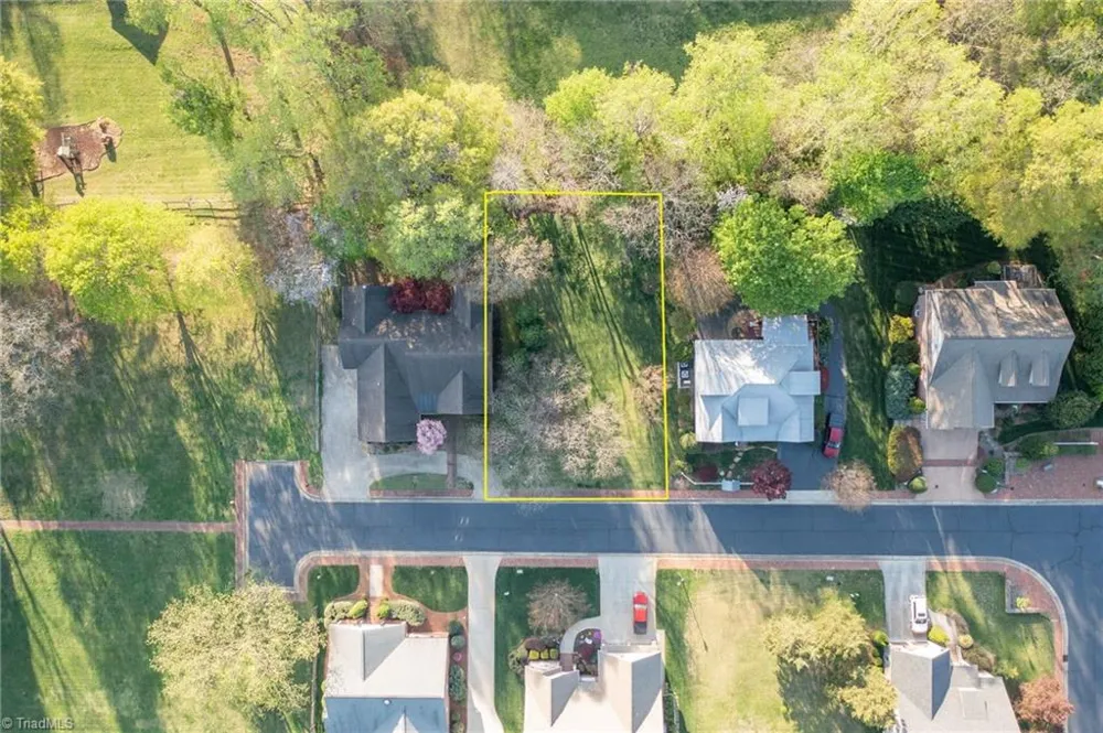 110 Town Lot Drive Pfafftown, NC 27040