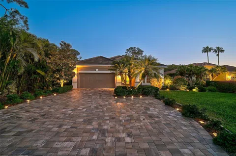 13 BAYHEAD LANE
