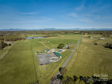 570 Lambs Grill Road