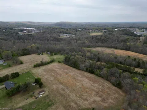 44 +/- AC Island Drive