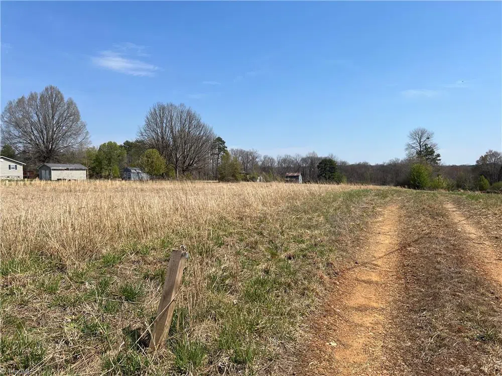 44 +/- AC Island Drive Madison, NC 27025