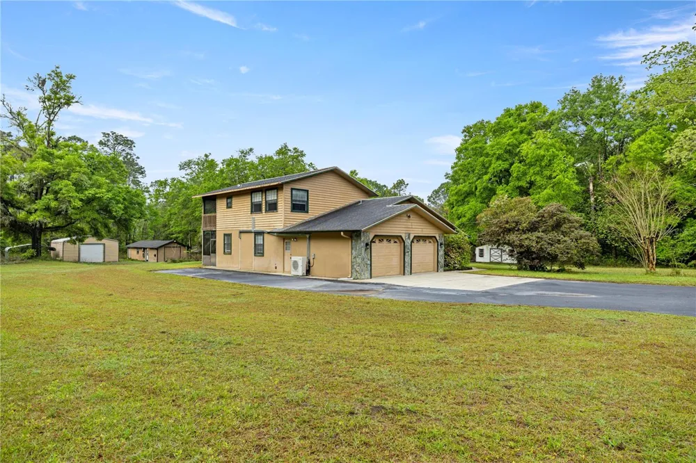 20190 SW 54TH STREET Dunnellon, FL 34431