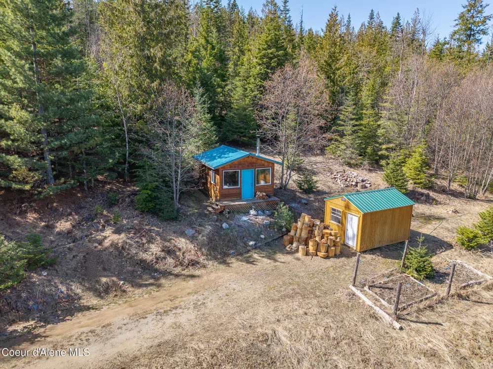 940 Sled Run Trail Clark Fork, ID 83811