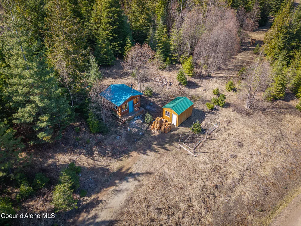 940 Sled Run Trail Clark Fork, ID 83811
