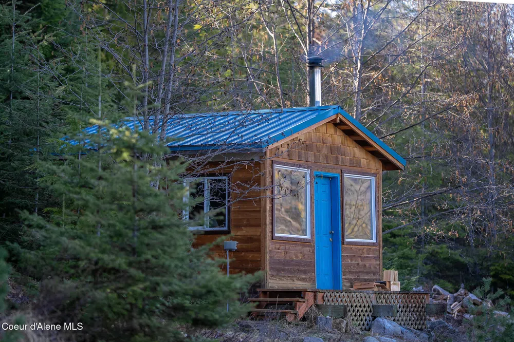 940 Sled Run Trail Clark Fork, ID 83811