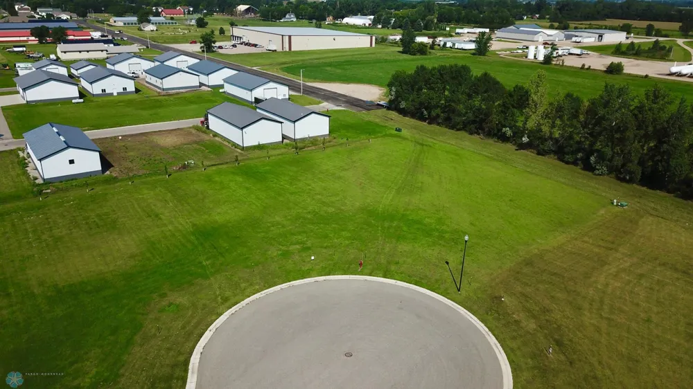 211 19 Street Circle NE Barnesville, MN 56514