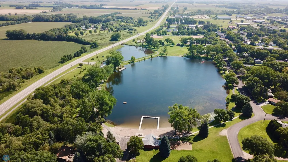 211 19 Street Circle NE Barnesville, MN 56514