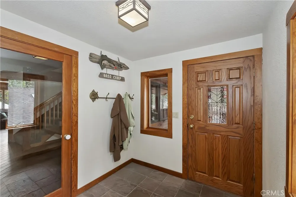 39128 North Shore Fawnskin, CA 92333