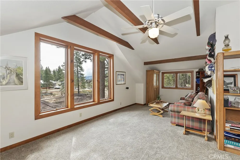 39128 North Shore Fawnskin, CA 92333