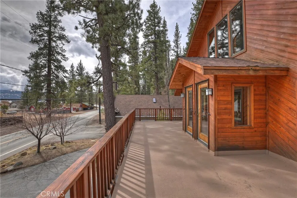 39128 North Shore Fawnskin, CA 92333