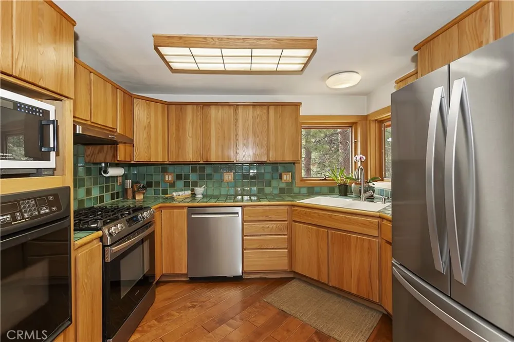 39128 North Shore Fawnskin, CA 92333