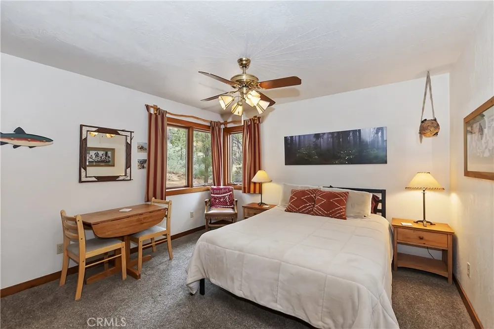 39128 North Shore Fawnskin, CA 92333