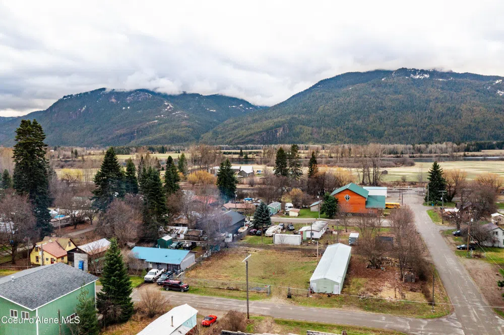 102 E 2nd Avenue Clark Fork, ID 83811