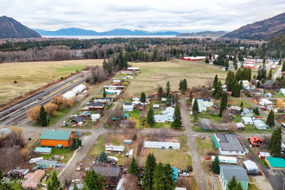 102 E 2nd Avenue Clark Fork, ID 83811
