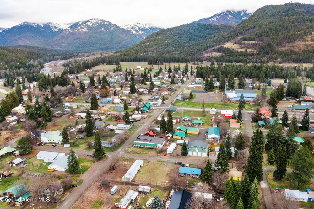 102 E 2nd Avenue Clark Fork, ID 83811