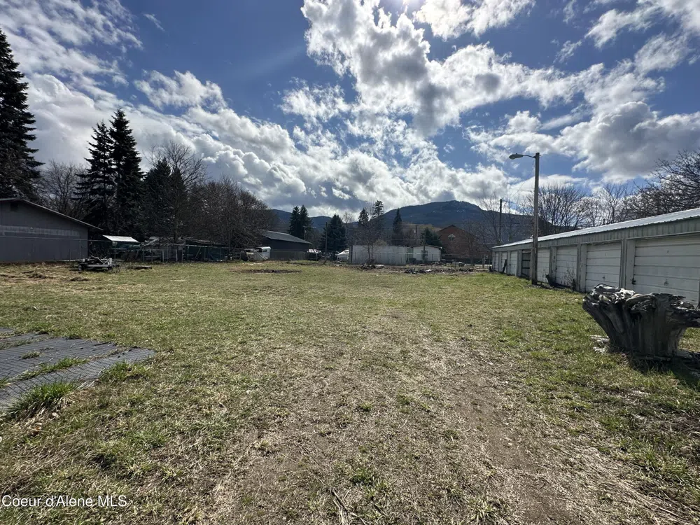 102 E 2nd Avenue Clark Fork, ID 83811