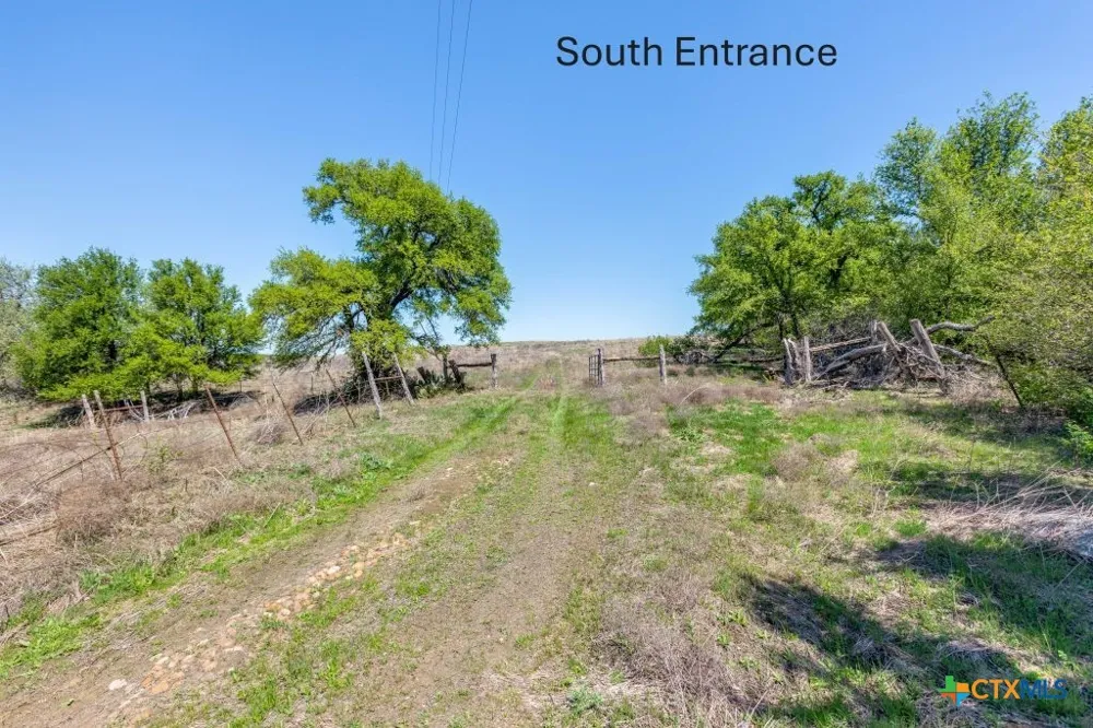 3550 County Road 273 Rosebud, TX 76570