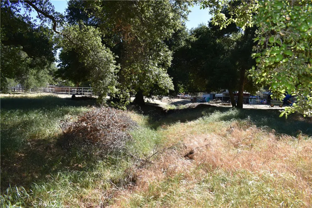 Vac/Sn Luis Potosi/Vic Eljorna Green Valley, CA 91350