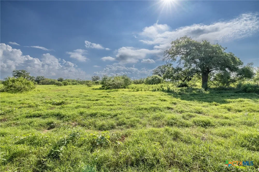 1 County Road 491 Gonzales, TX 78629