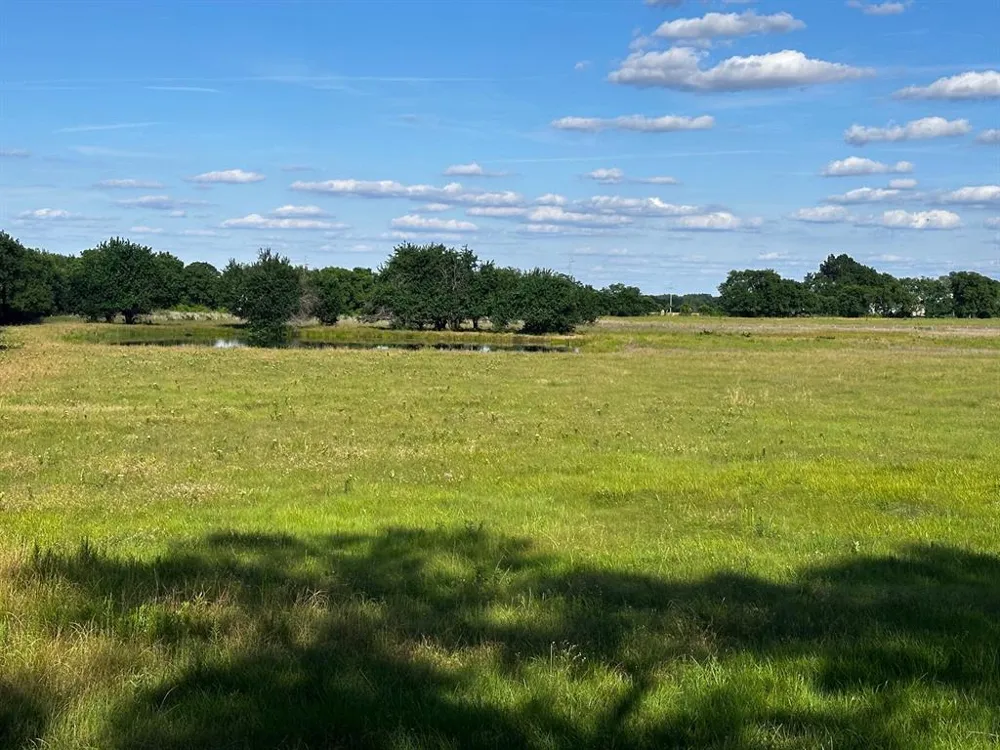 23 County Rd 4815 Leonard, TX 75452