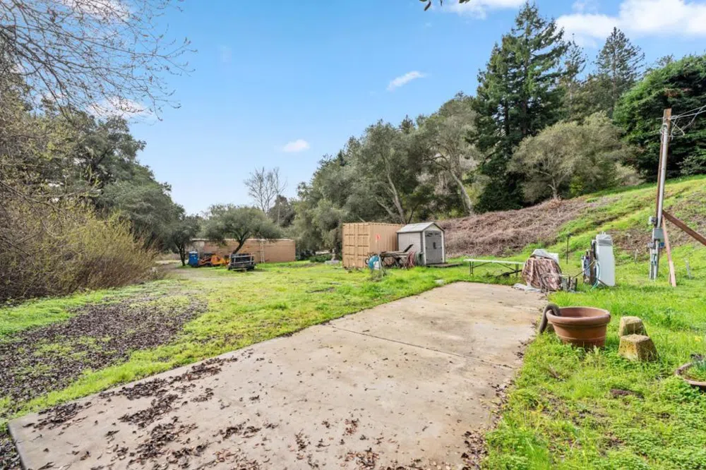 530 Apple Valley Lane Watsonville, CA 95076