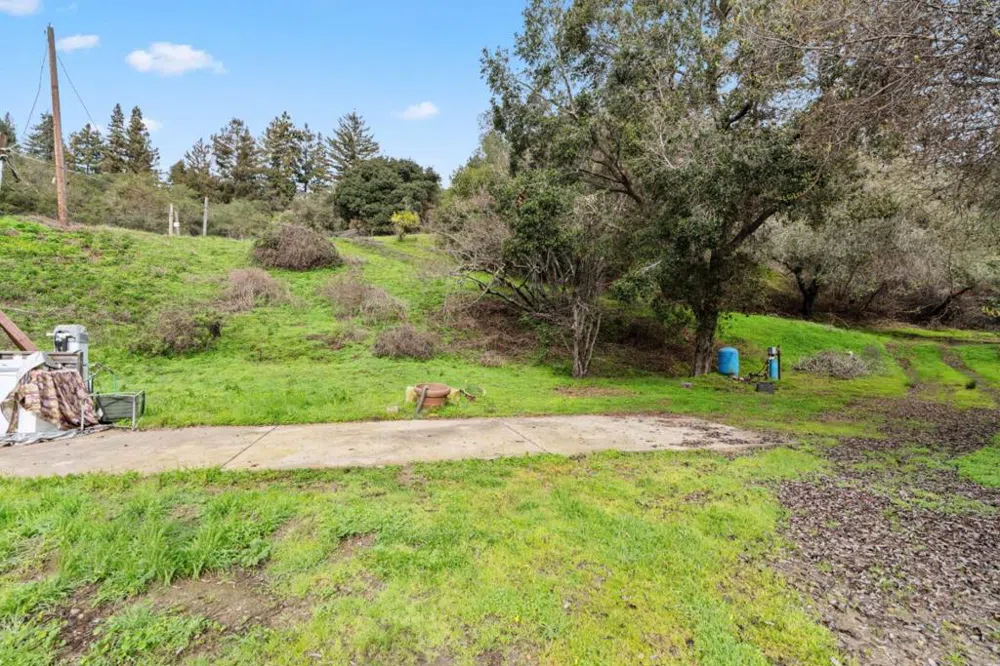 530 Apple Valley Lane Watsonville, CA 95076