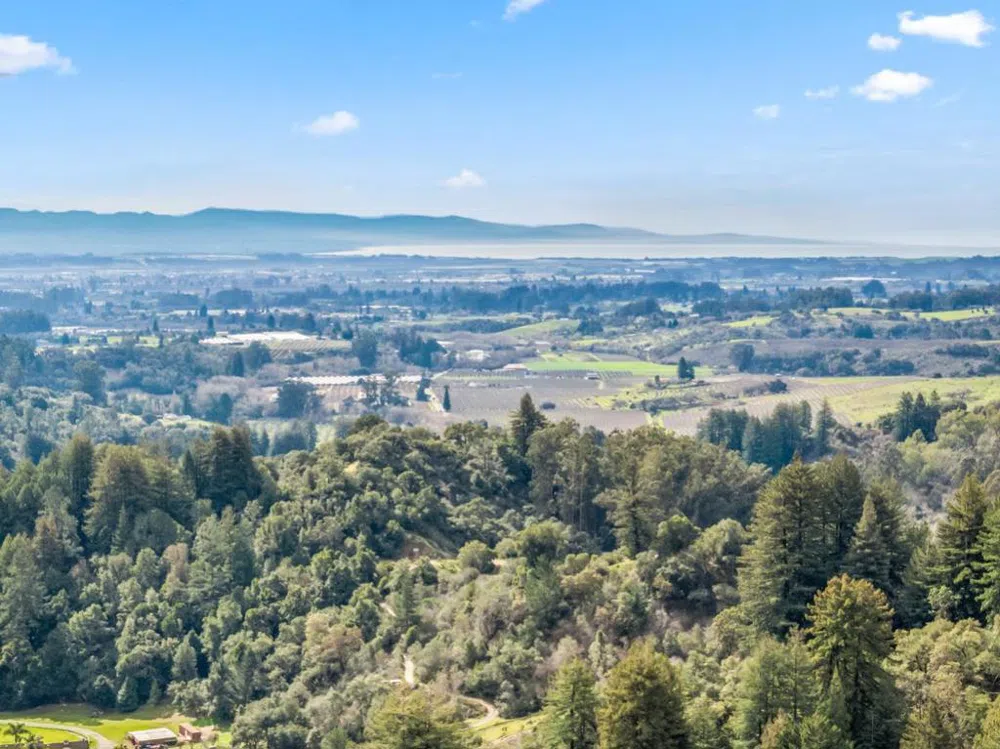 530 Apple Valley Lane Watsonville, CA 95076