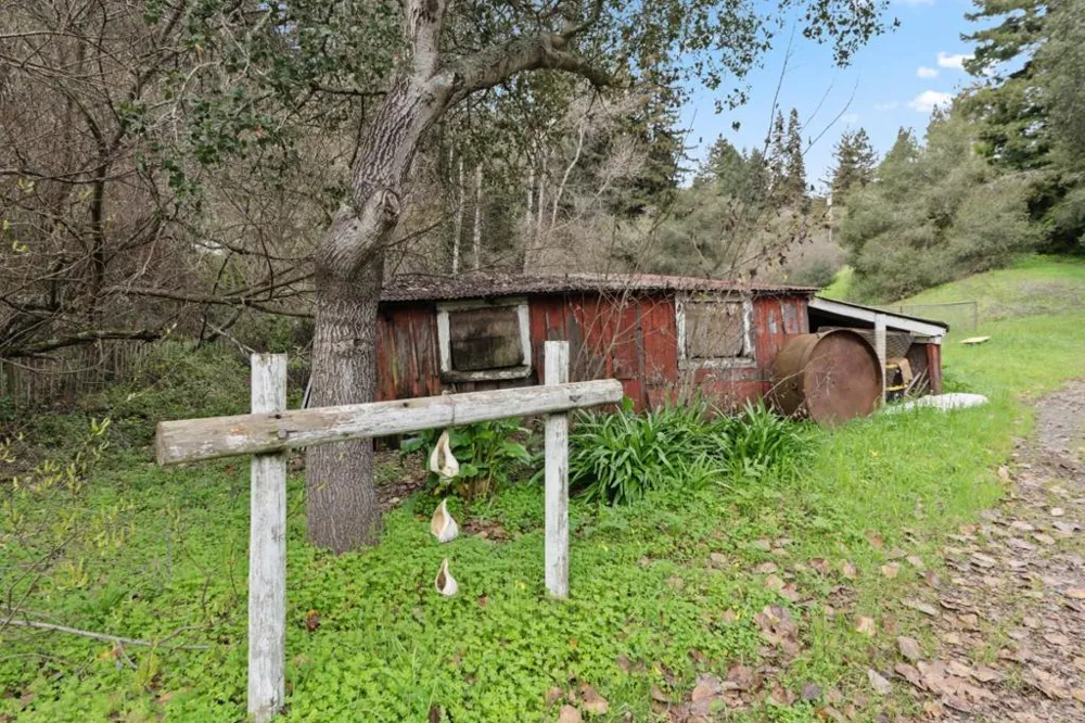 530 Apple Valley Lane Watsonville, CA 95076