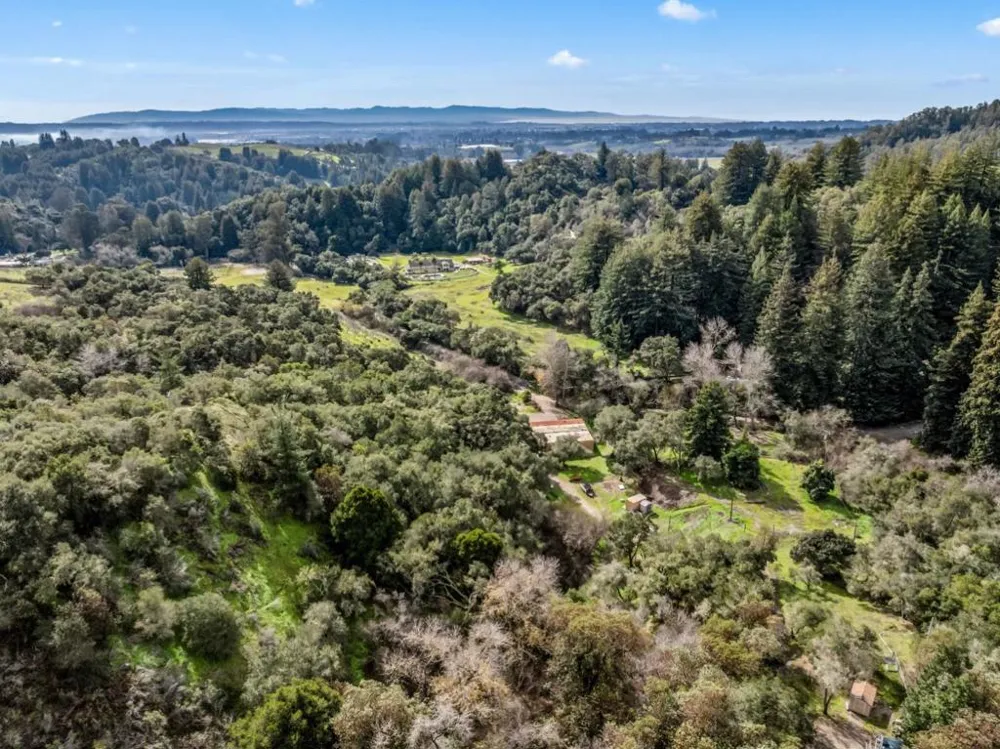 530 Apple Valley Lane Watsonville, CA 95076