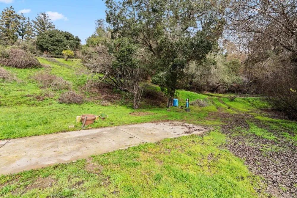 530 Apple Valley Lane Watsonville, CA 95076