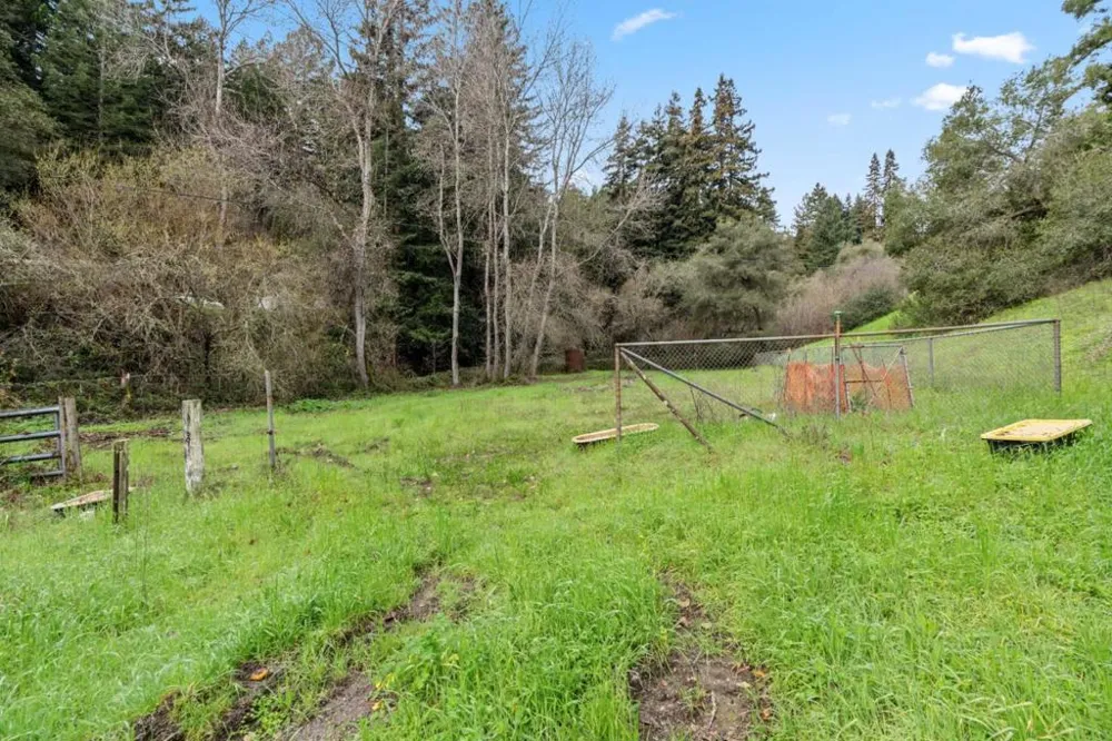 530 Apple Valley Lane Watsonville, CA 95076