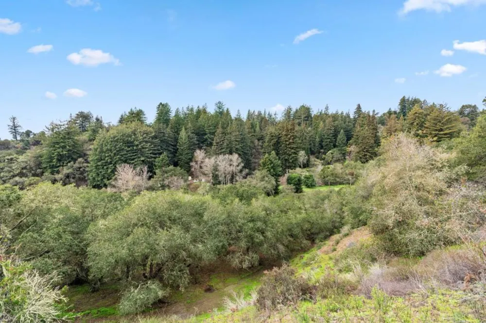530 Apple Valley Lane Watsonville, CA 95076