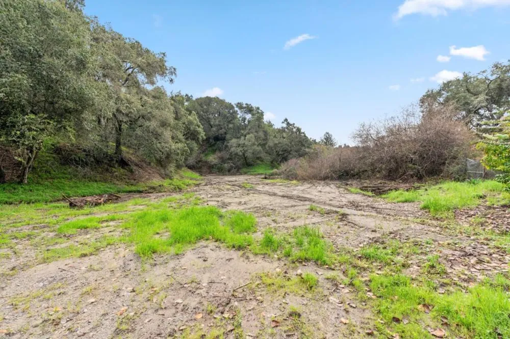 530 Apple Valley Lane Watsonville, CA 95076
