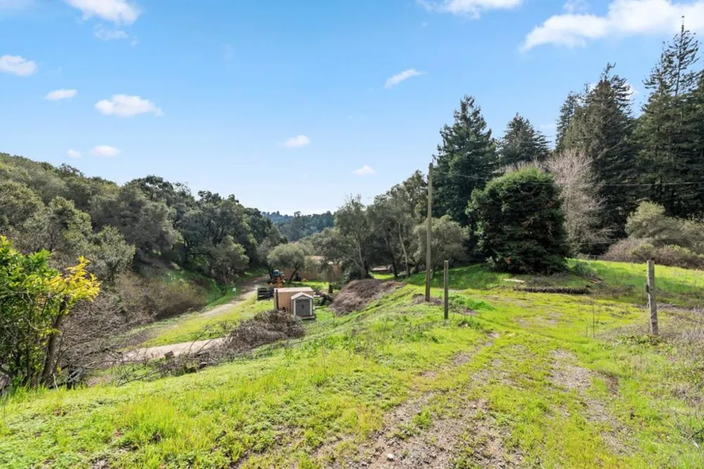 530 Apple Valley Lane Watsonville, CA 95076