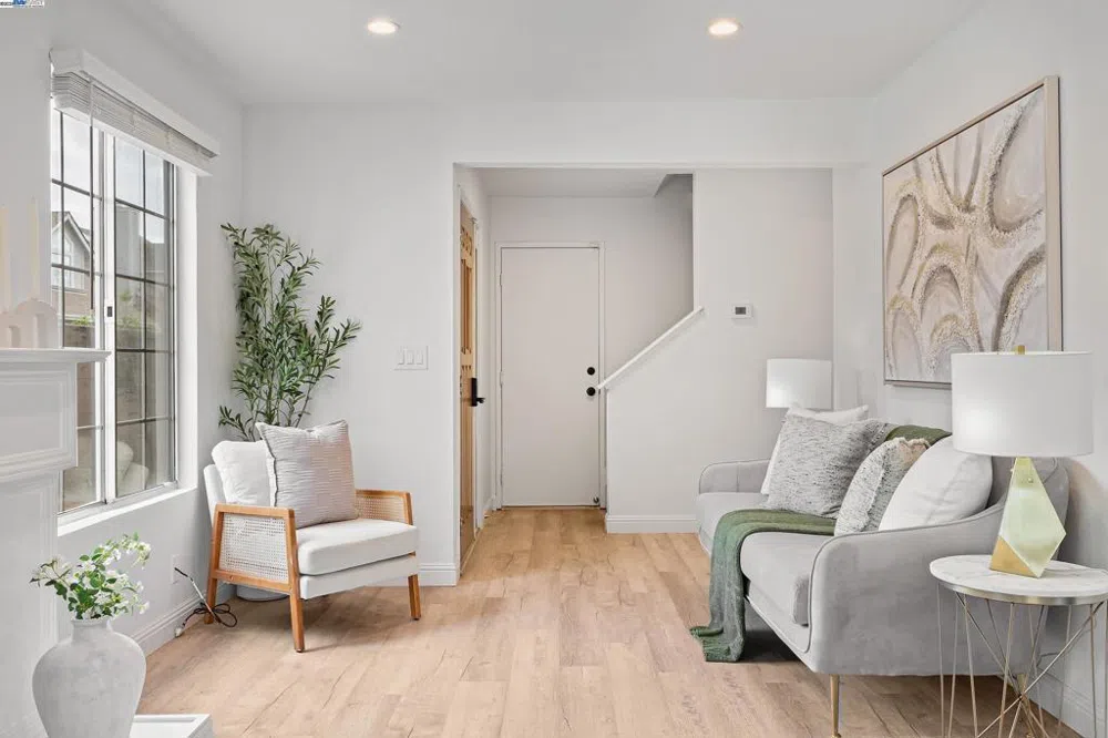 238 Mavis Dr Pleasanton, CA 94566