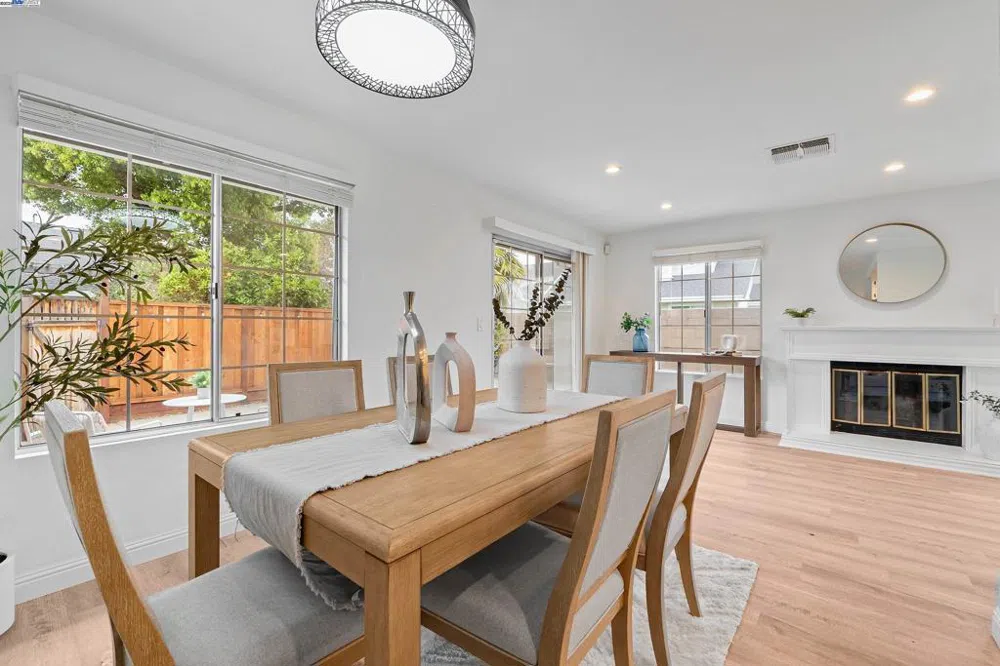 238 Mavis Dr Pleasanton, CA 94566