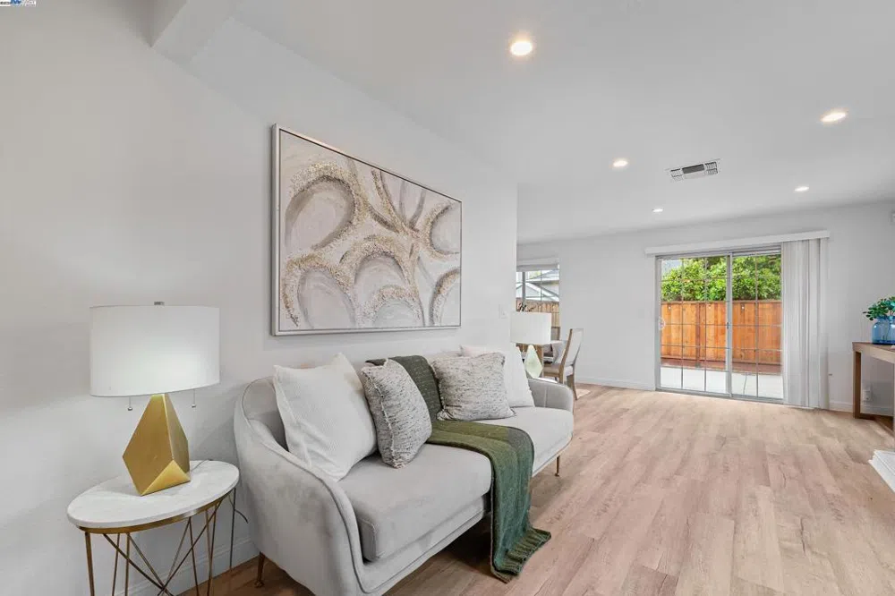 238 Mavis Dr Pleasanton, CA 94566