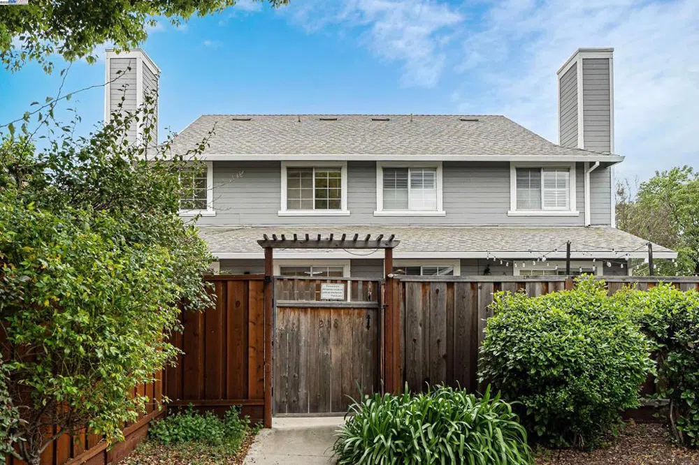 238 Mavis Dr Pleasanton, CA 94566