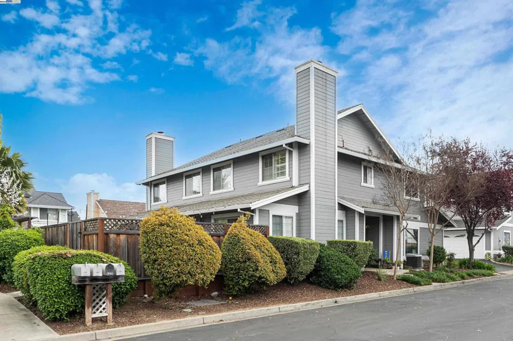 238 Mavis Dr Pleasanton, CA 94566