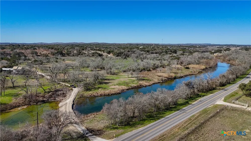 Lost Acres Loop Blanco, TX 78606